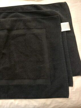 Lot 4 Amazon basics thick bath mat towels black 20" x 30"